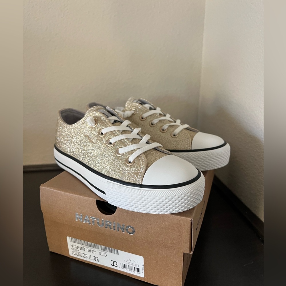 Naturino Ayasy Glitter Platinum Size 33EU 2 US Little Kid